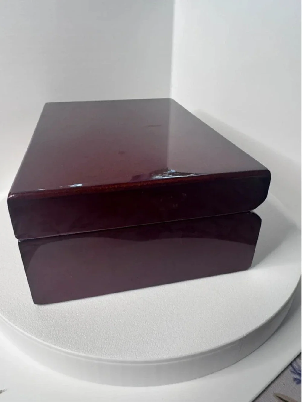Jewelry box